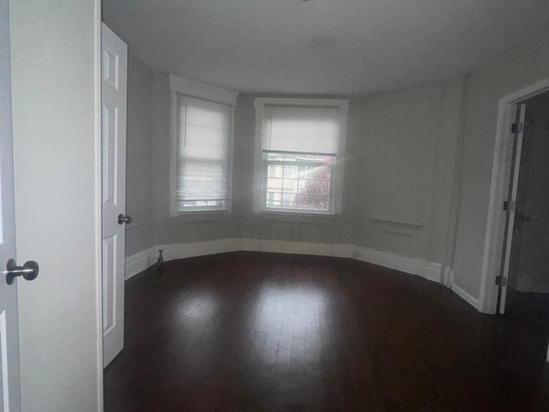 138 Seymour Ave Newark, NJ 07108