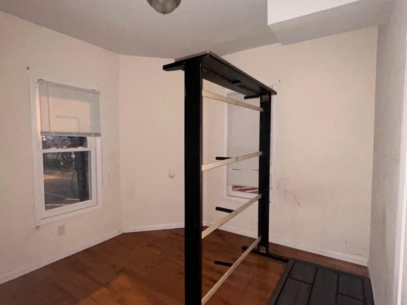 826 S 15th St Newark, NJ 07108