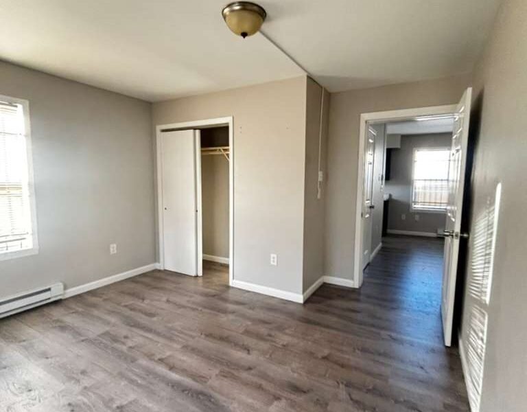 405 Littleton Ave, Newark, NJ 07103