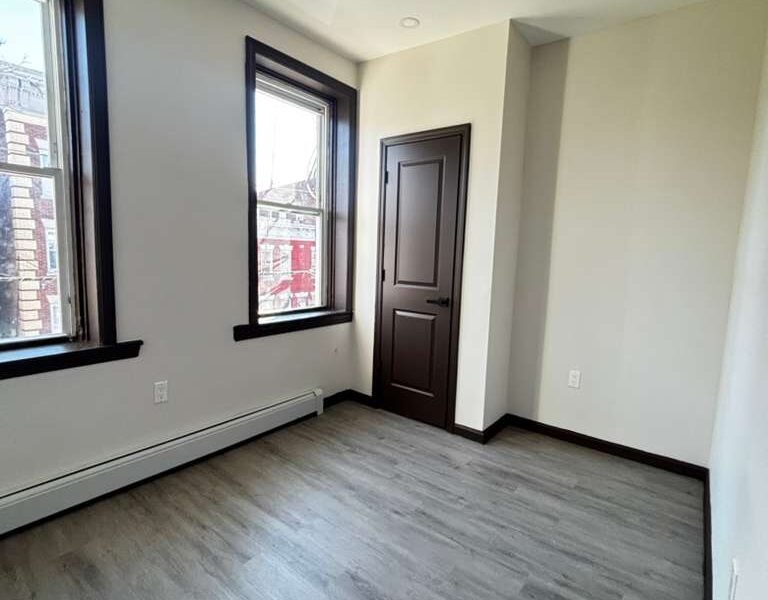 612 N Fifth St Newark, NJ 07107