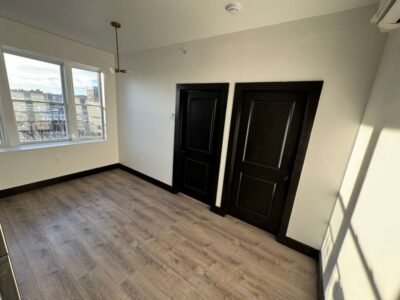 11 Thomas St Newark, NJ 07114