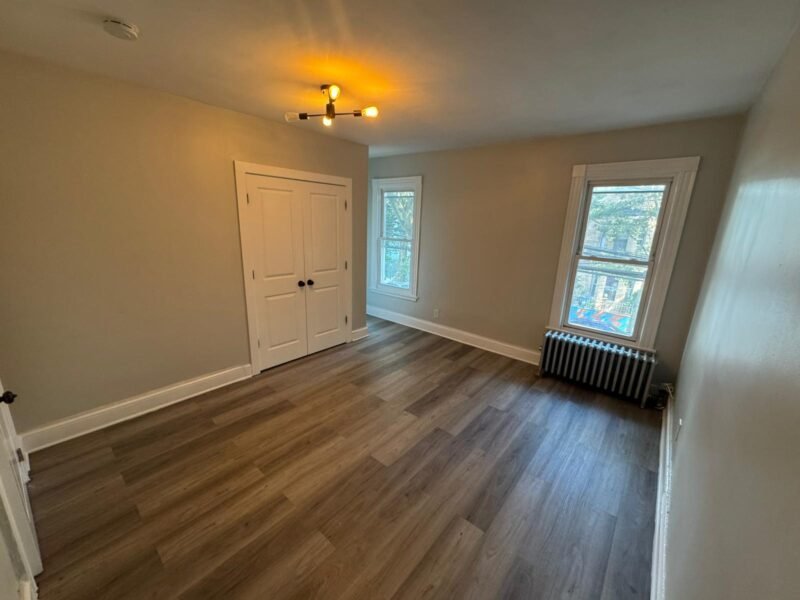 80 Garside St #1Newark, NJ 07104, ESTADOS UNIDOS