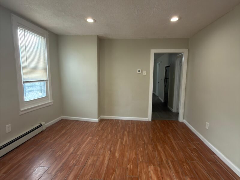 725 Bergen St Newark, NJ 07108