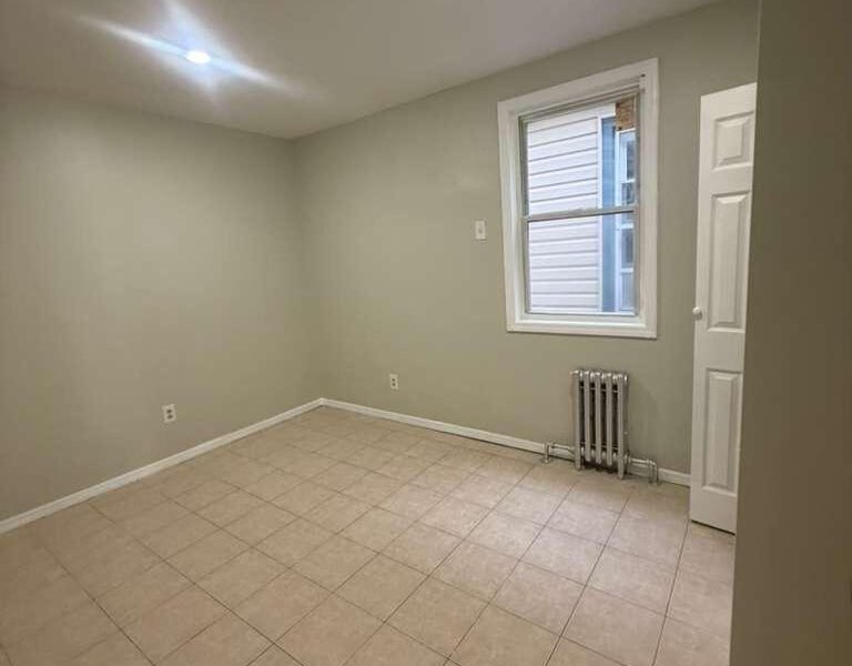 24 N Fifth St Newark, NJ 07107