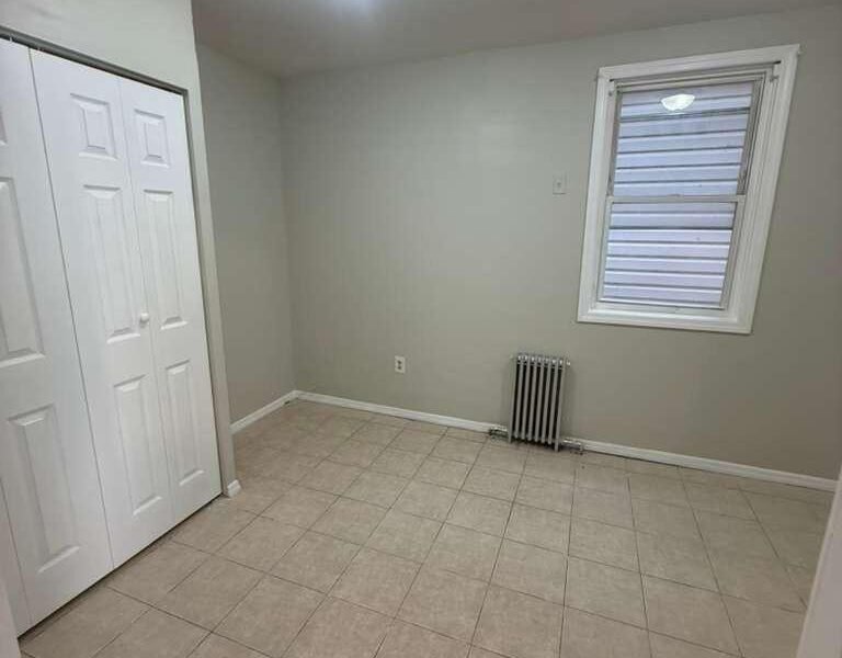 24 N Fifth St Newark, NJ 07107