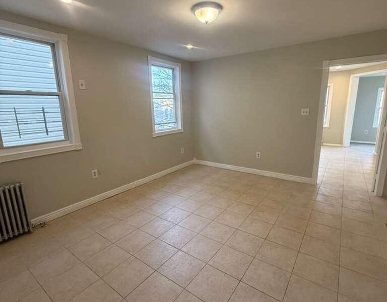 24 N Fifth St Newark, NJ 07107