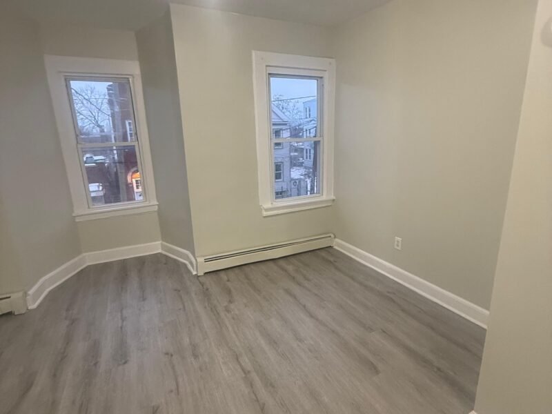 123 Parker St Newark, NJ 07104