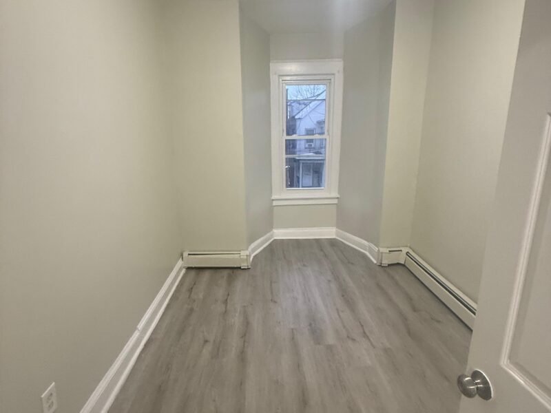 123 Parker St Newark, NJ 07104