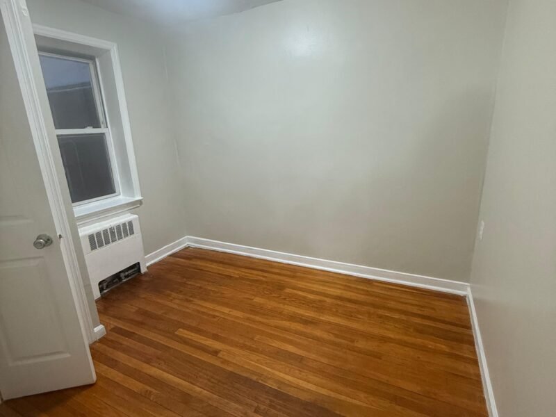 67 Lincoln Ave Newark, NJ 07104