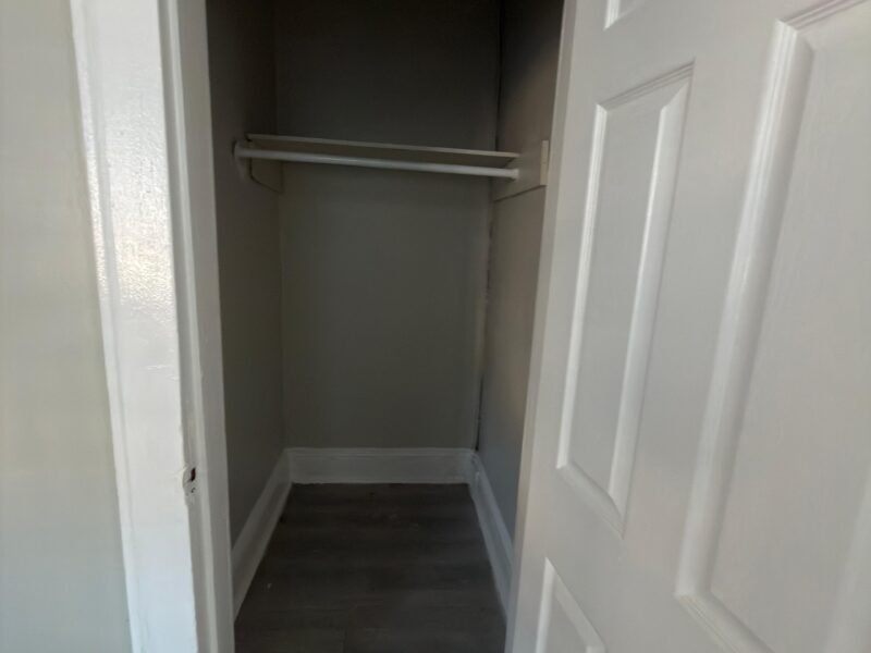 35 Hanford St Newark, NJ 07114