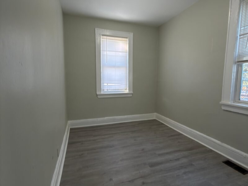 35 Hanford St Newark, NJ 07114