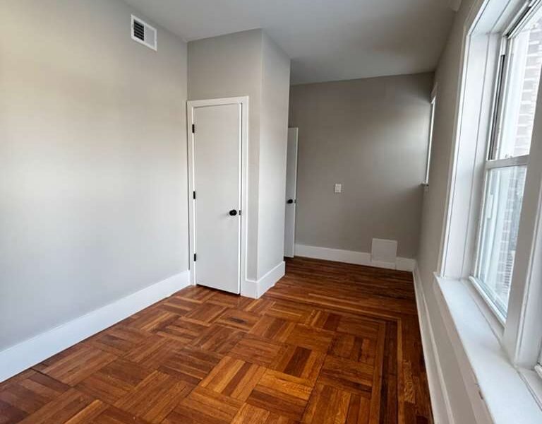 501 W 7Th St, Plainfield, NJ 07060