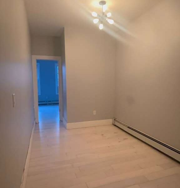 164 Delaware Ave, Jersey City, NJ 07306