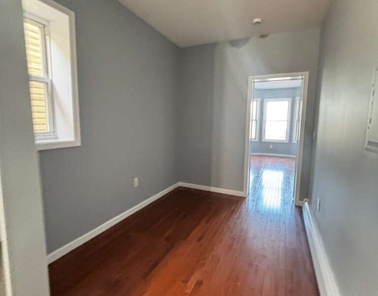 87 Fulton Ave, Jersey City, NJ 07306