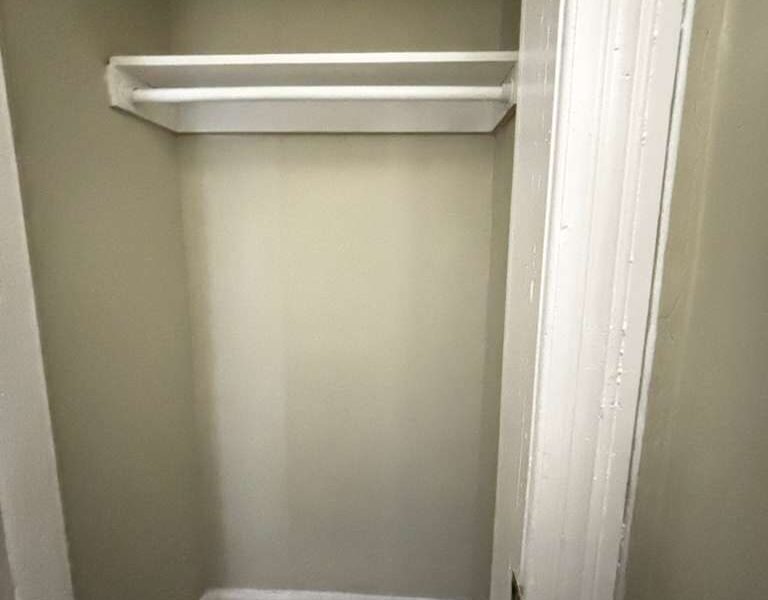 114 Mallory Ave, Jersey City, NJ 07305