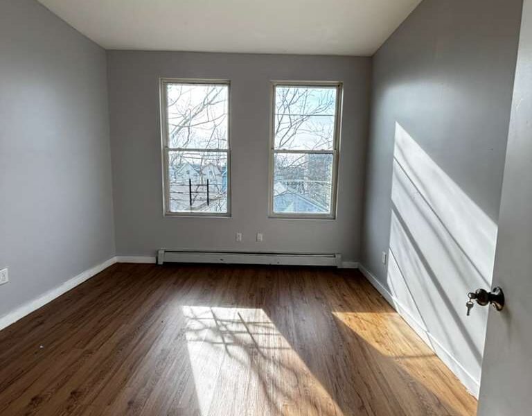 175 Van Nostrand Ave, Jersey City, NJ 07305