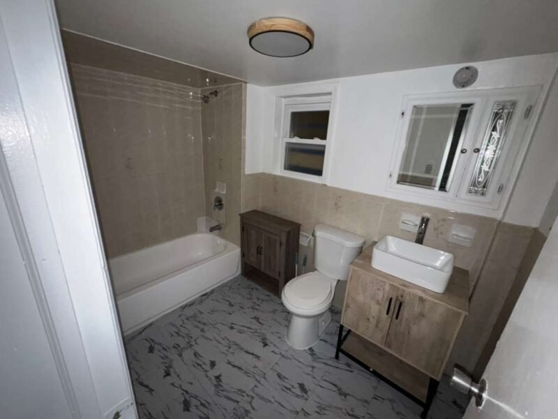 190 N Park St Unit 4