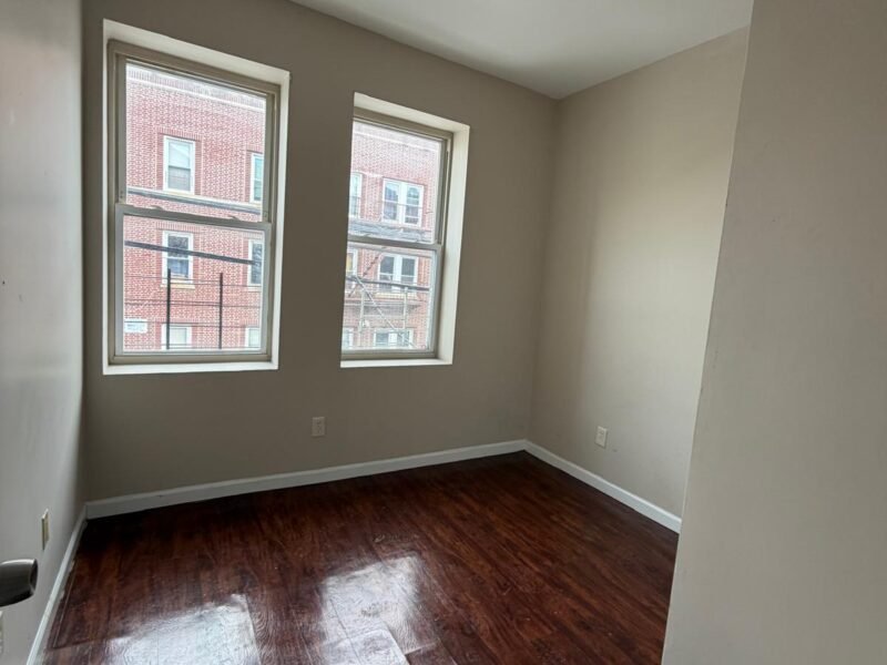 279 Goldsmith Ave, Newark