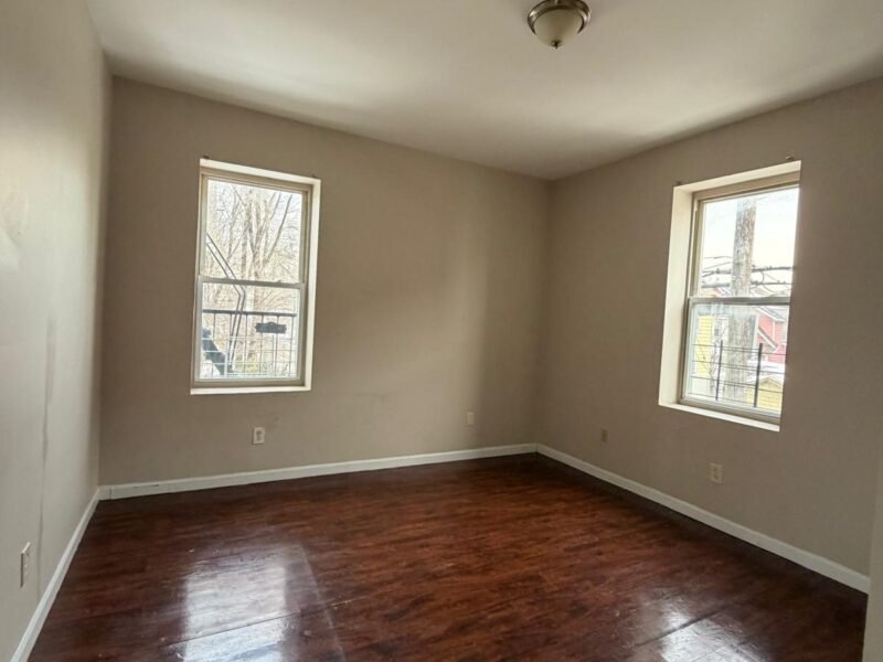 279 Goldsmith Ave, Newark