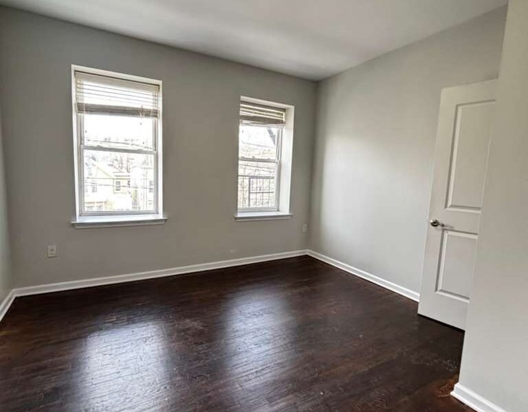 211 Summer Ave, Newark, NJ 07104