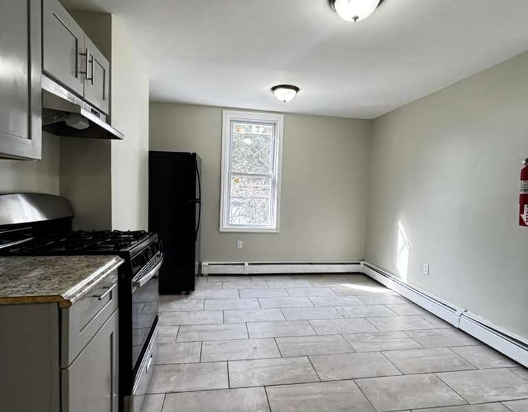 139 Wilkinson Ave, Jersey City