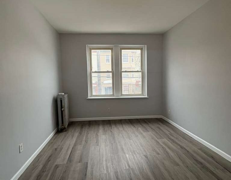 41 Ridgewood Ave Newark, NJ 07108