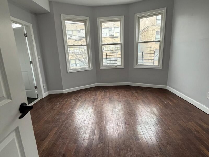 897 Hunterdon St Newark, NJ