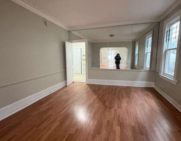 878 S 20th St Newark, NJ