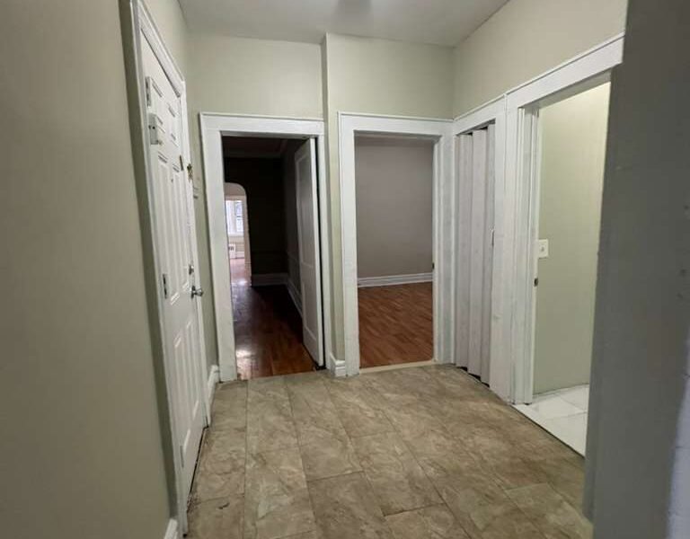 878 S 20th St Newark, NJ