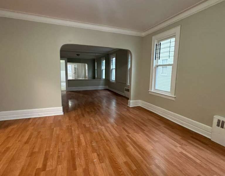 878 S 20th St Newark, NJ