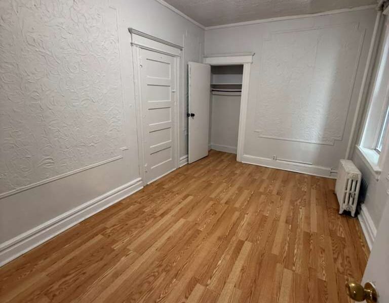 225 Clifton Ave Newark, NJ 07104