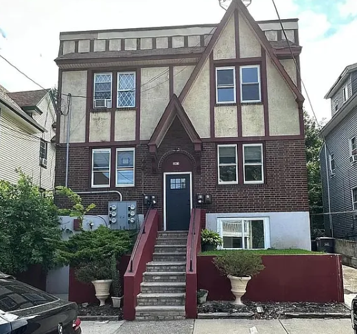 263 Pindle Ave APT 2, Englewood, NJ 07631