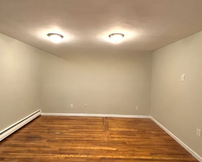 111-112 Lincoln Ave #11A newark, NJ 07104