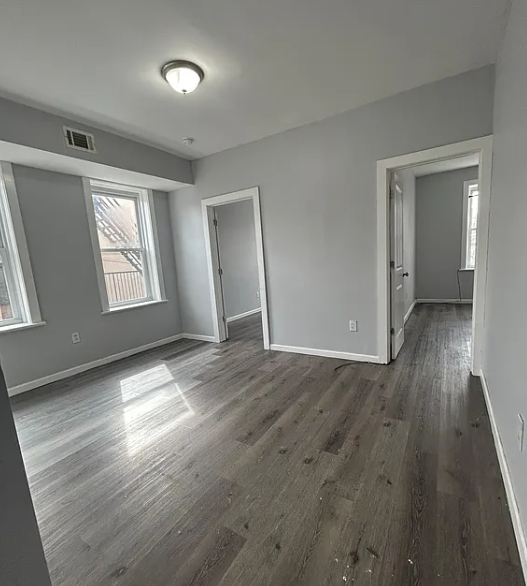 122 Wade St #4, Jersey City, NJ 07305