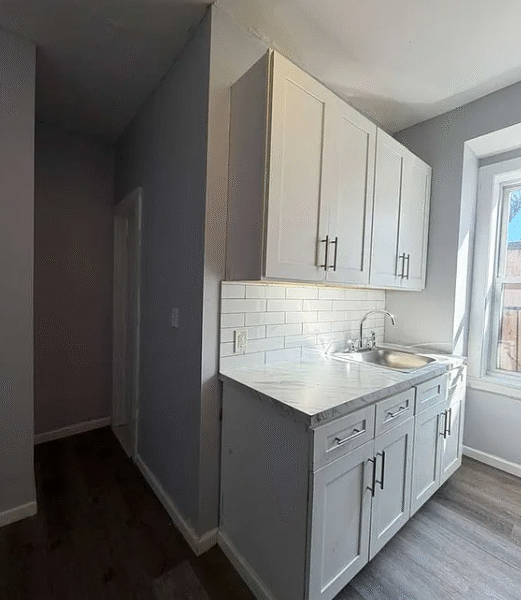 122 Wade St APT 5, Jersey City, NJ 07305