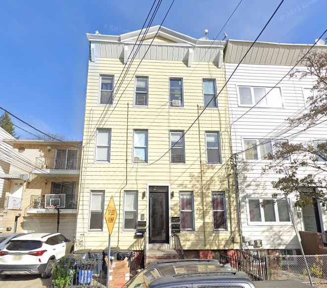 128 Saint Pauls Ave APT 4, Jersey City, NJ 07306