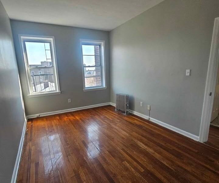 383 Clifton Ave #L10, Newark, NJ 07104