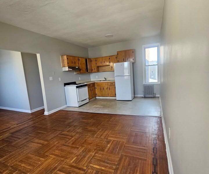 383 Clifton Ave #L10, Newark, NJ 07104
