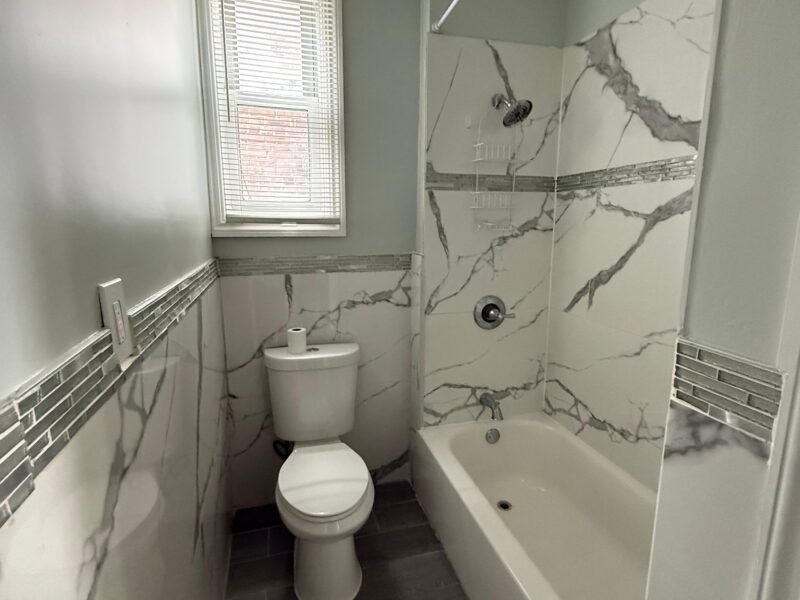 45 E 26th St APT 3, Bayonne, NJ 07002