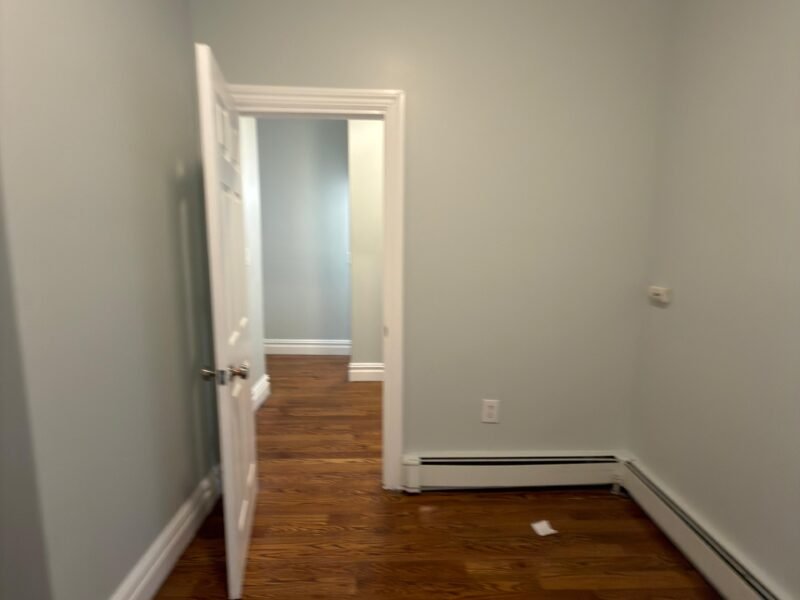 45 E 26th St APT 1, Bayonne, NJ 07002