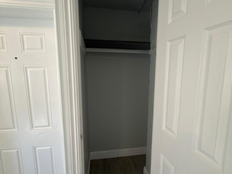 45 E 26th St APT 1, Bayonne, NJ 07002