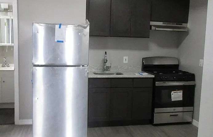 587 N 6th St #1A, Newark, NJ 07107