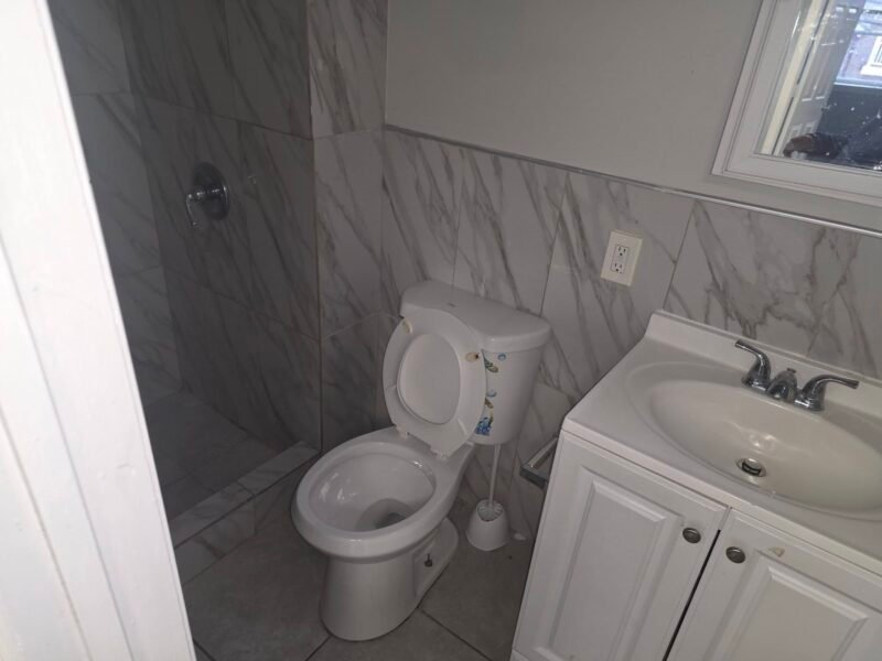 587 N 6th St #2A, Newark, NJ 07107