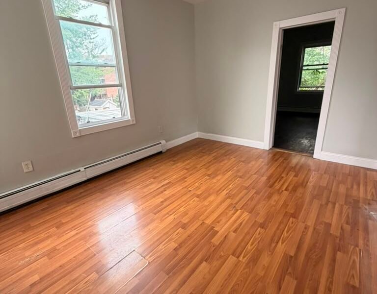 607 N 7th St #3 Newark, NJ 07107