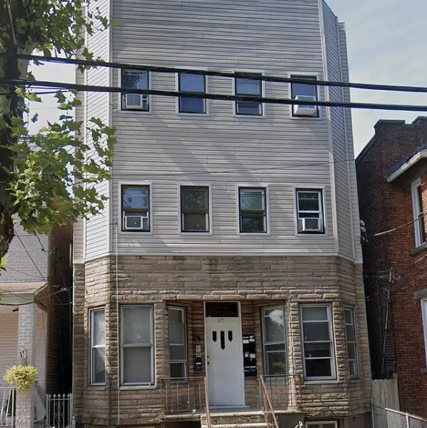 69 Lincoln St #2R, Jersey City, NJ 07307