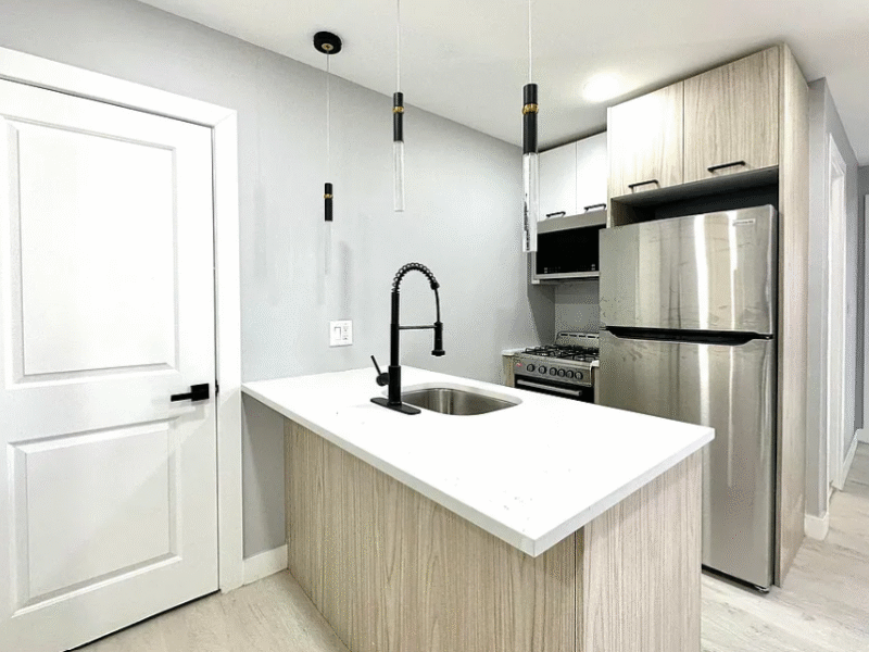 69 Lincoln St #2R, Jersey City, NJ 07307