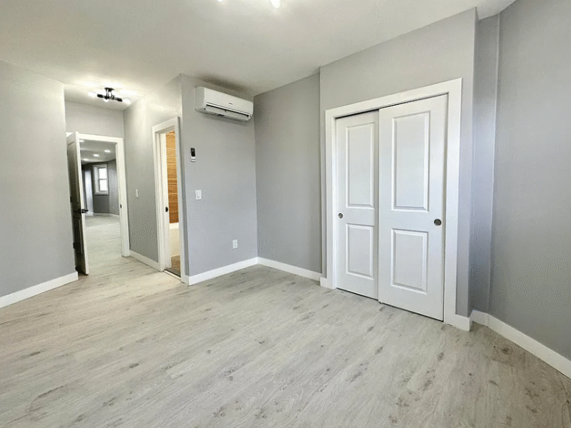 69 Lincoln St #2R, Jersey City, NJ 07307