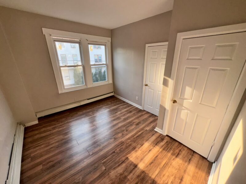 53 Tillinghast St APT 2R, Newark, NJ 07108