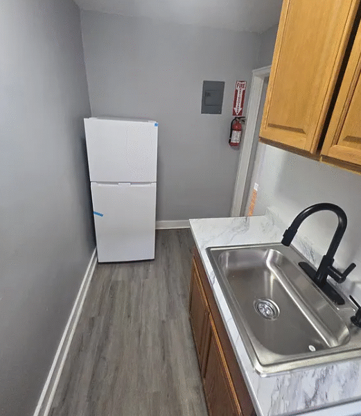 109 Belgrove Dr APT 3A, Kearny, NJ 07032