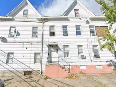 113 Lyon St #2R, Paterson, Nueva Jersey, 07513.